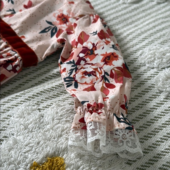 Haute Baby
Girl's Autumn Love Bubble Romper, Size Newborn-12M - Picture 12 of 12